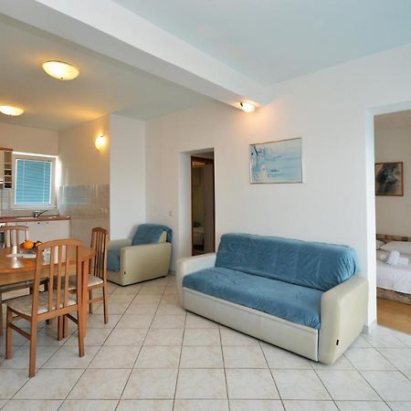 Apartman Rašip, Murter Bagian luar foto
