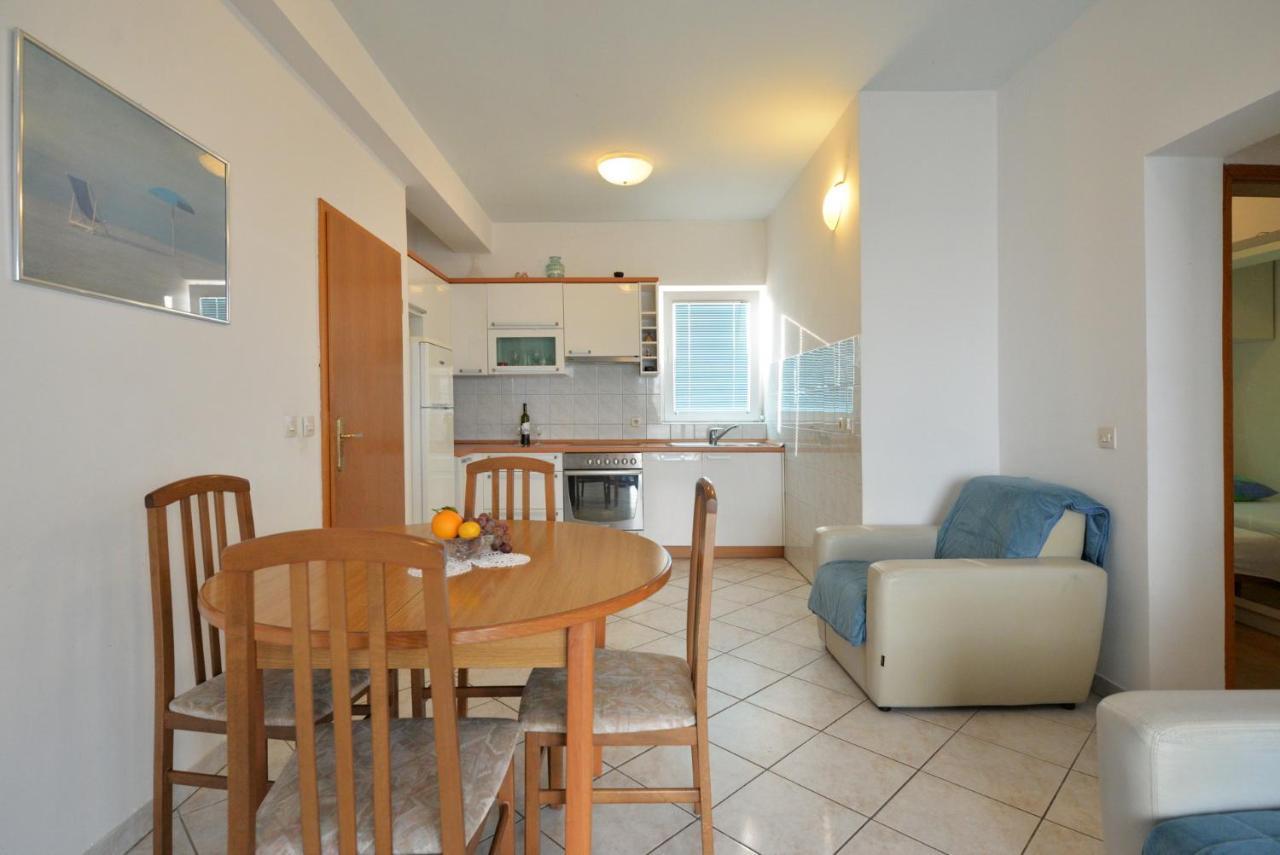 Apartman Rašip, Murter Bagian luar foto