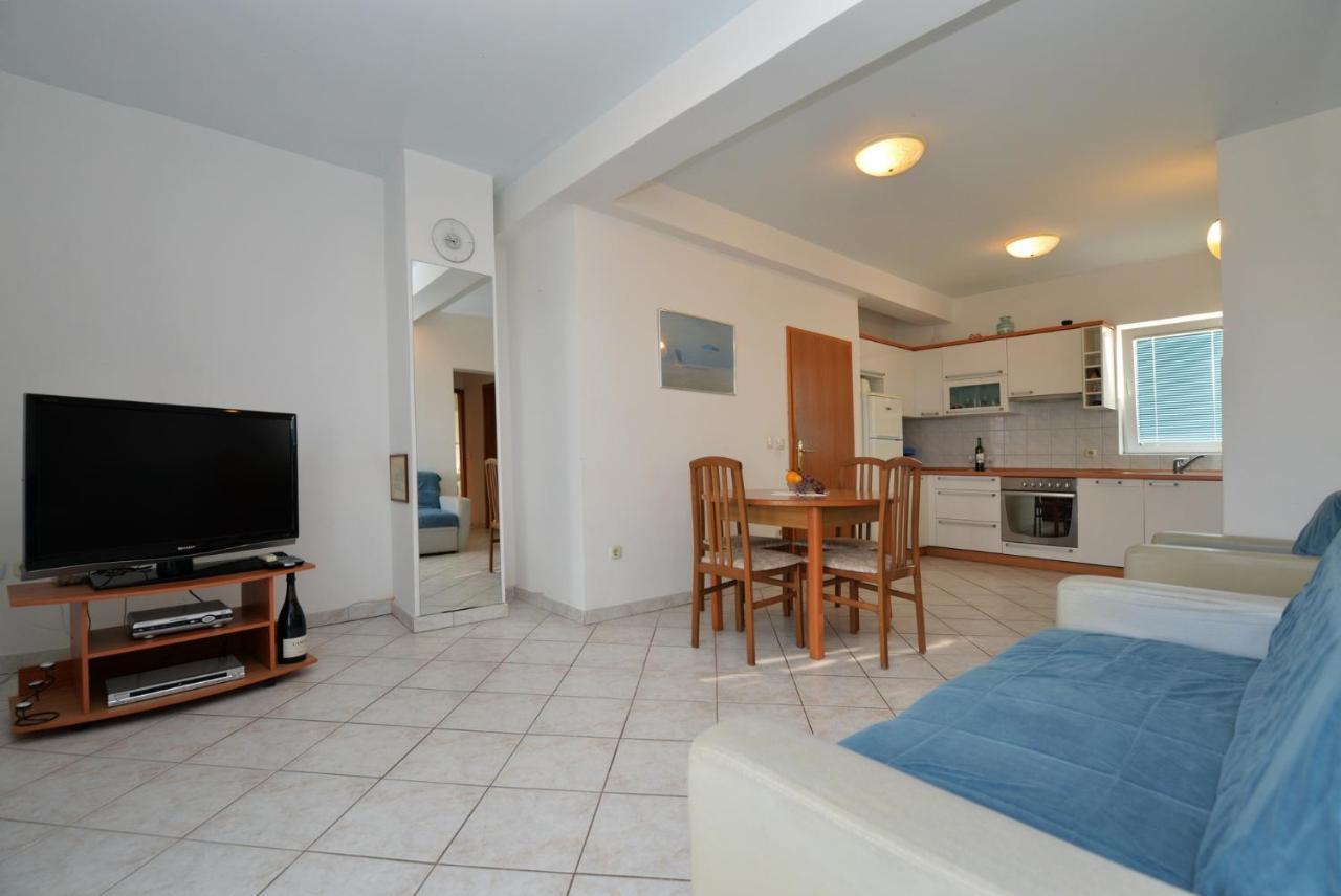 Apartman Rašip, Murter Bagian luar foto