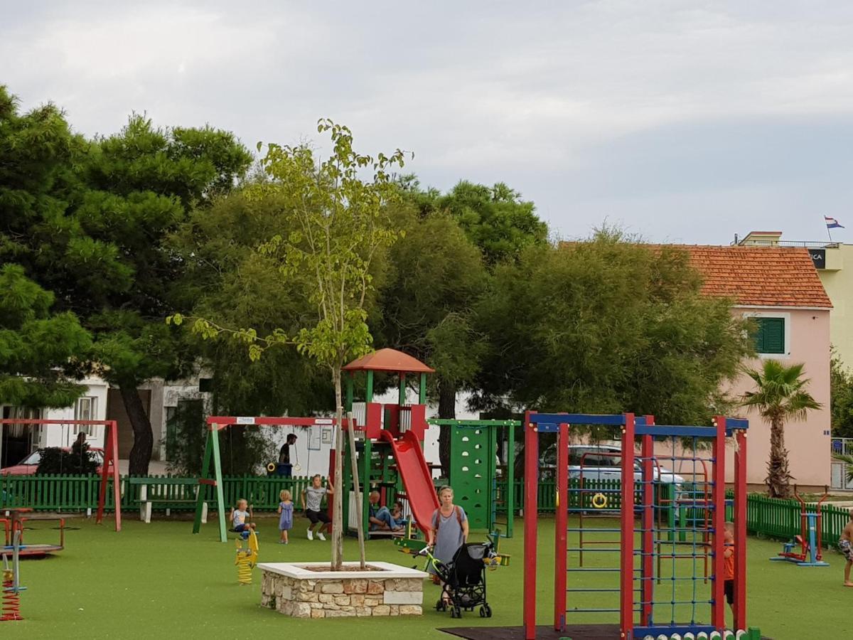 Apartman Rašip, Murter Bagian luar foto